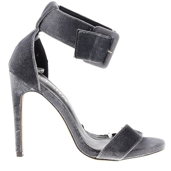 Liliana Heels - Picture 8 of 8